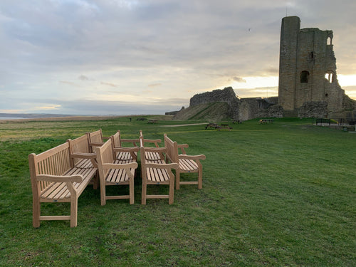 2023-02-01-Winchester bench 6ft in teak wood, Scarborough Castle