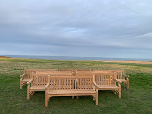 2023-02-01-Winchester bench 6ft in teak wood, Scarborough Castle