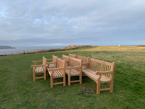 2023-02-01-Winchester bench 6ft in teak wood, Scarborough Castle
