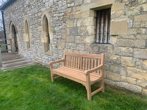 2023-04-01-Rochester bench 5ft in teak wood, Aydon Castle