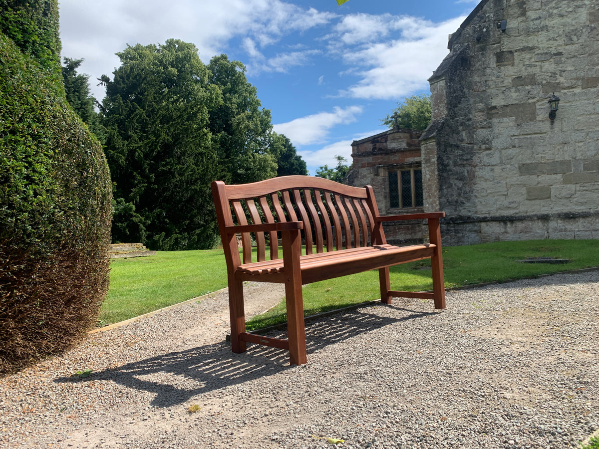 Cornis Memorial Bench 5ft Broadfield FSC certified hardwood – Memorial ...