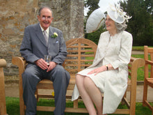 Load image into Gallery viewer, Lutyens Memorial Bench 5ft in Teak Wood