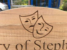Load image into Gallery viewer, memorial bench with theatre masks symbol carved into wood 4mb4980