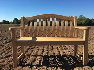 Turnberry Memorial Bench 4ft in FSC Certified Roble wood