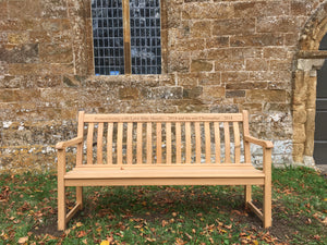 2018-10-02-Broadfield bench 5ft in Roble wood-5620