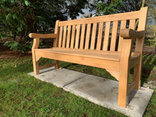 Load image into Gallery viewer, Royal Park Memorial Bench 5ft in FSC Certified Roble wood (Free 1 line engraving)