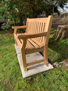 Royal Park Memorial Bench 5ft in FSC Certified Roble wood (Free 1 line engraving)