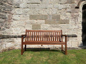 2019-7-15-Broadfield bench 5ft in Cornis wood-5900