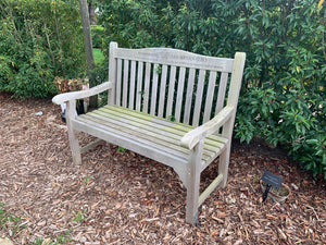 Bench maintenance with teak protector