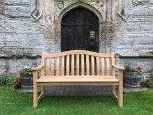 Load image into Gallery viewer, Turnberry Memorial Bench 5ft in FSC Certified Roble wood