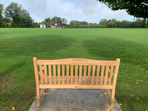 2019-10-16-Warwick bench 5ft in teak wood-5972